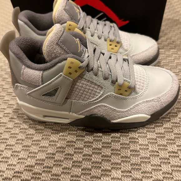 Air Jordan 4, GS - Picture 5 of 5